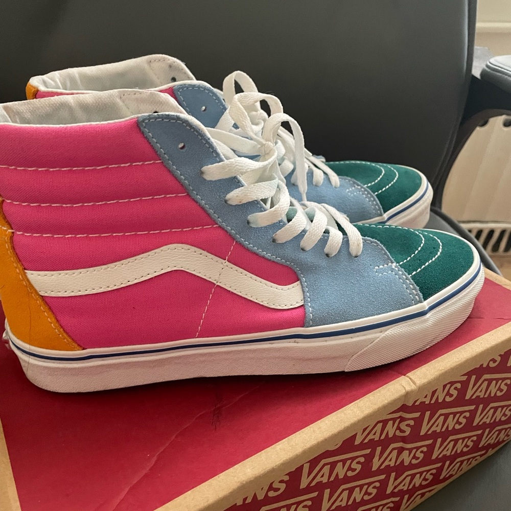 Vans Multi color suede/canvas size 8 Men’s = 10 in Women’s